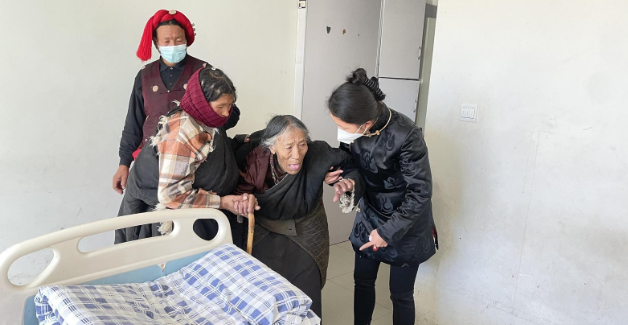 【鄉(xiāng)村振興在青海】把群眾裝在心里的“90后”女書記——記玉樹州玉樹市隆寶鎮(zhèn)代青村第一書記桑吉卓瑪