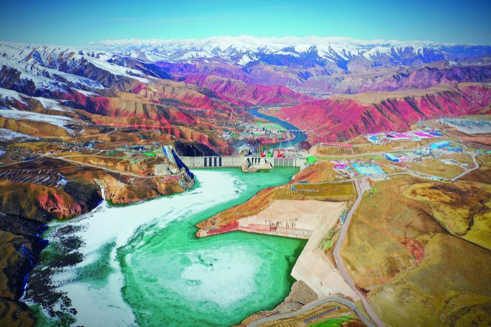 【堅(jiān)定信心開好局起好步】黃河上游在建海拔最高、裝機(jī)容量最大的水電站瑪爾擋水電站首臺(tái)機(jī)組投產(chǎn)發(fā)電 國(guó)家能源集團(tuán)在青重大項(xiàng)目同期正式開工