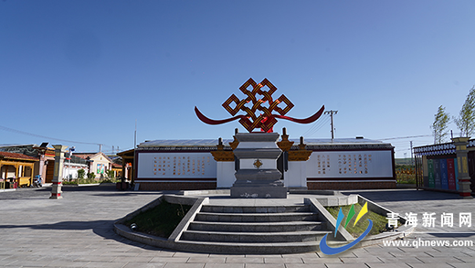 【“文化中國(guó)行”之走進(jìn)大美青�！壳嗪偛炜h果洛藏貢麻村：產(chǎn)業(yè)向新 發(fā)展提質(zhì)