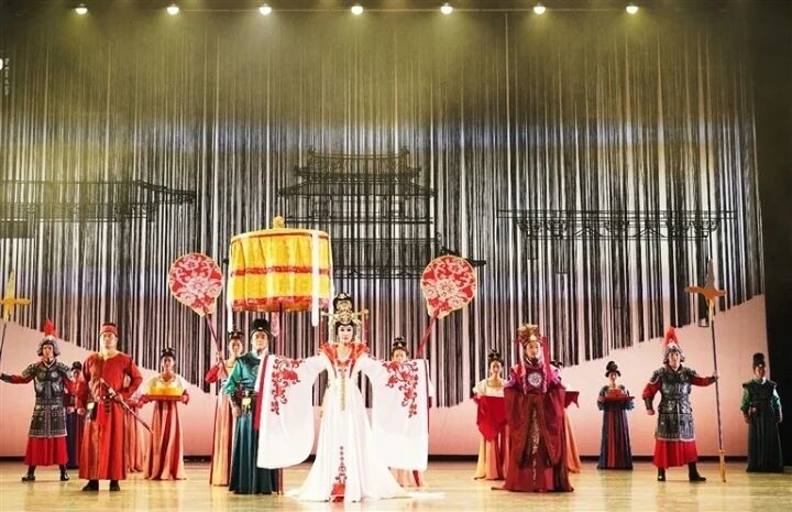 璀璨首秀！西寧市原創(chuàng)舞蹈詩(shī)劇《河湟》亮相成都