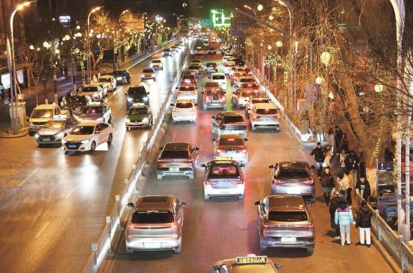 增勢(shì)迅猛 西寧市機(jī)動(dòng)車保有量破百萬(wàn)輛