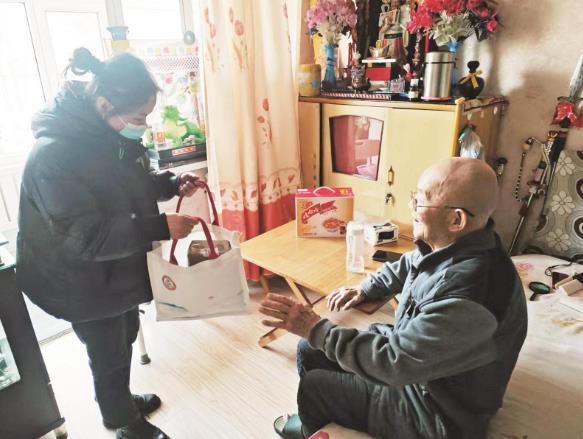 【新春走基層】敲門行動(dòng)：敲的是門 暖的是心