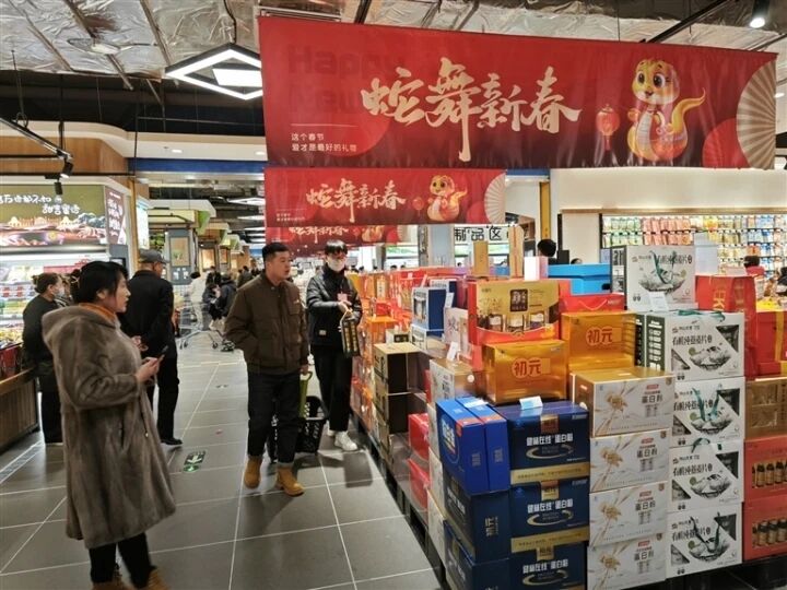 春節(jié)假期，西寧消費(fèi)市場(chǎng)火熱開(kāi)局