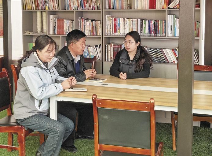 讓青春綻放在基層一線——記海北州市場(chǎng)監(jiān)管局2021年選調(diào)生王志娟