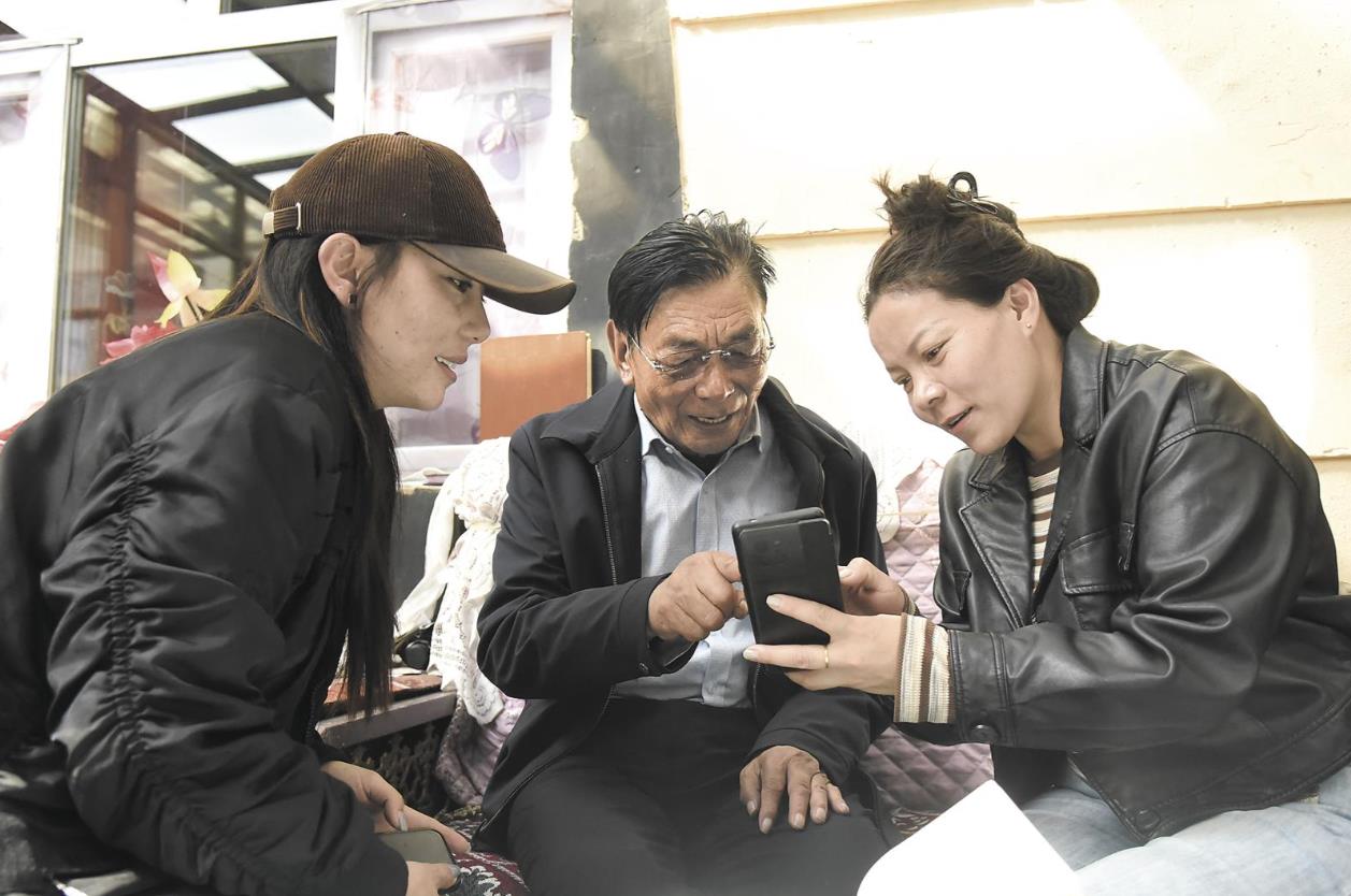 【感黨恩 聽黨話 跟黨走·和諧青海行】“尋找水獺的蹤跡就是尋找我們的幸福”——“走進(jìn)新玉樹”系列報(bào)道①